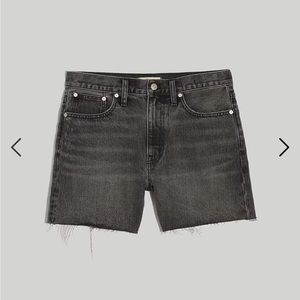Madewell Relaxed Mid-Length Denim Shorts in Bradbrook Wash